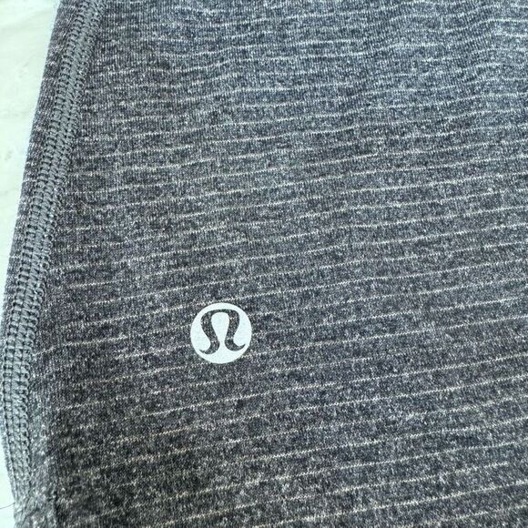 Lululemon 105 F Singlet Laser-Cut heathered Black/black size M racerback top - Picture 7 of 7